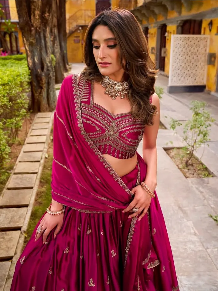 This stunning lehenga choli is a perfect blend of royal elegance and contemporary charm.